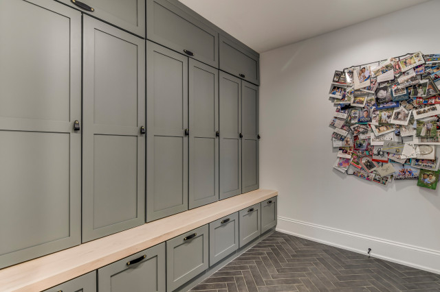 The Faherty Project estilo-craftsman-recibidor-y-pasillo