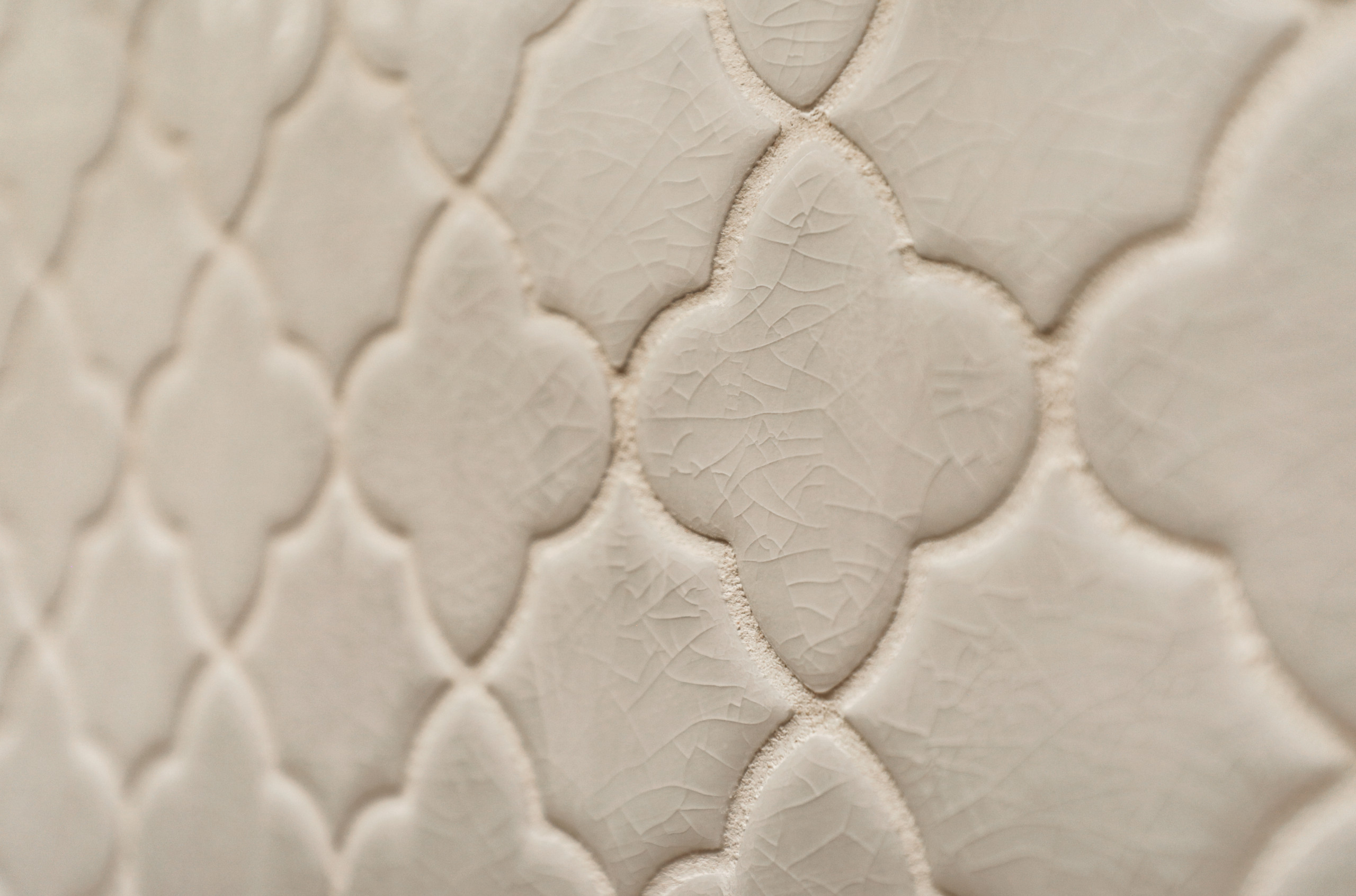 Crackled Fleur de lis tile