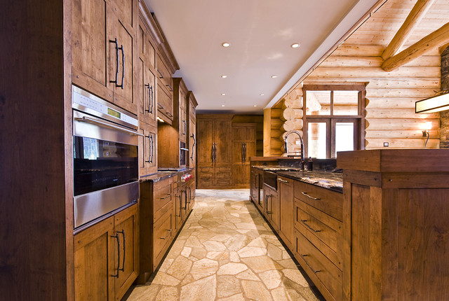 OKANAGAN LOG HOME rustic-kitchen