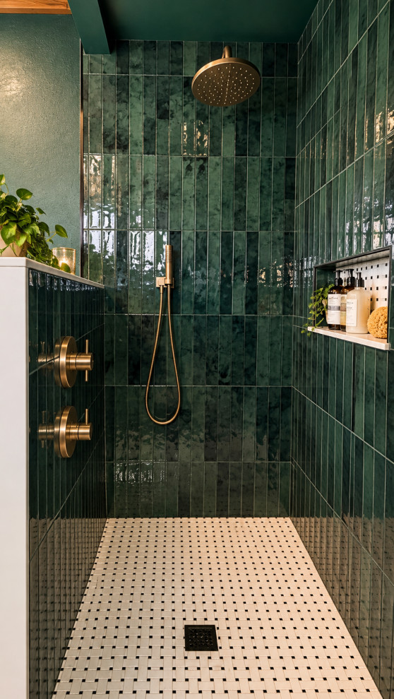 Green Bathroom