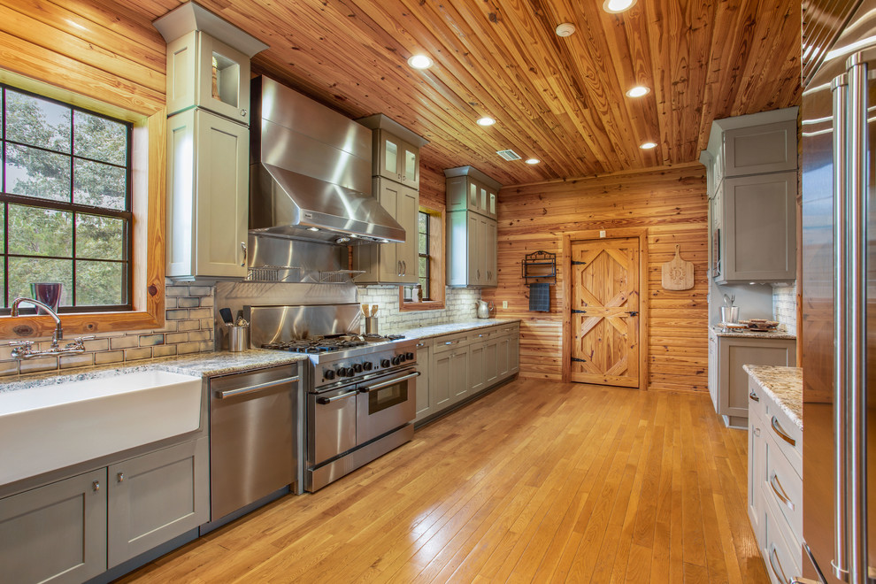 Kitchen - rustic kitchen idea