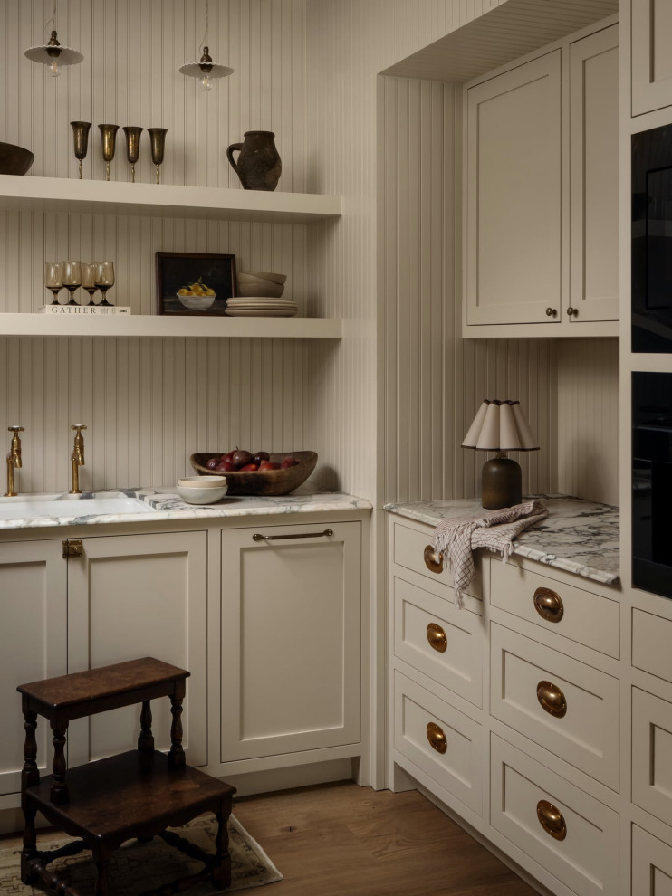 Example of a transitional kitchen design in Austin