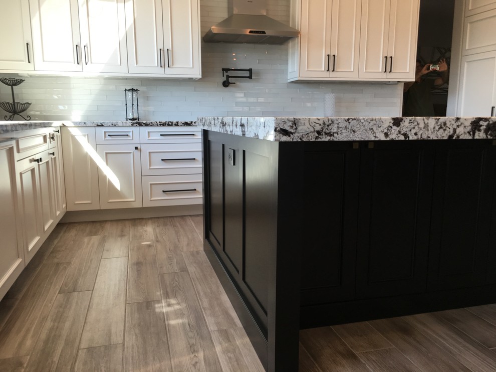 Inspiration for a transitional kitchen remodel in Phoenix