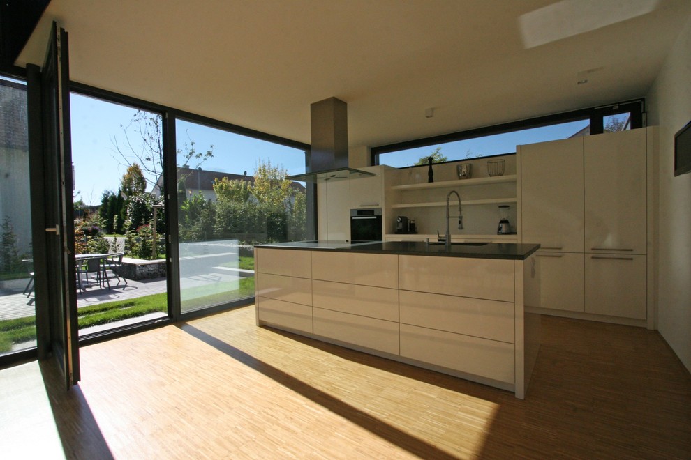 Kuche Mit Kochinsel Contemporary Kitchen Stuttgart By Q Bus Architektur Michael Ehmann
