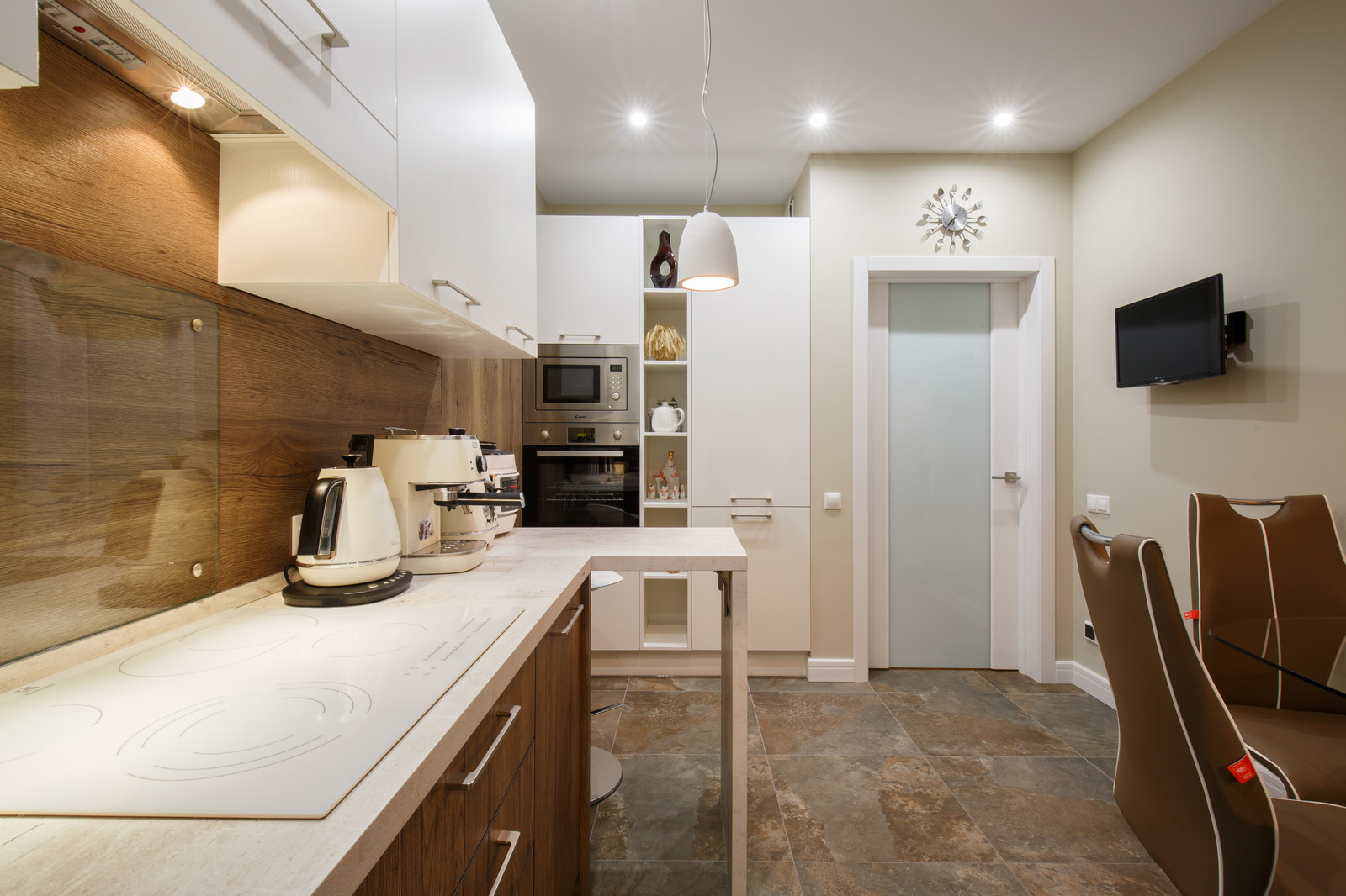 Лаконичная квартира для молодого человека 68 кв.м