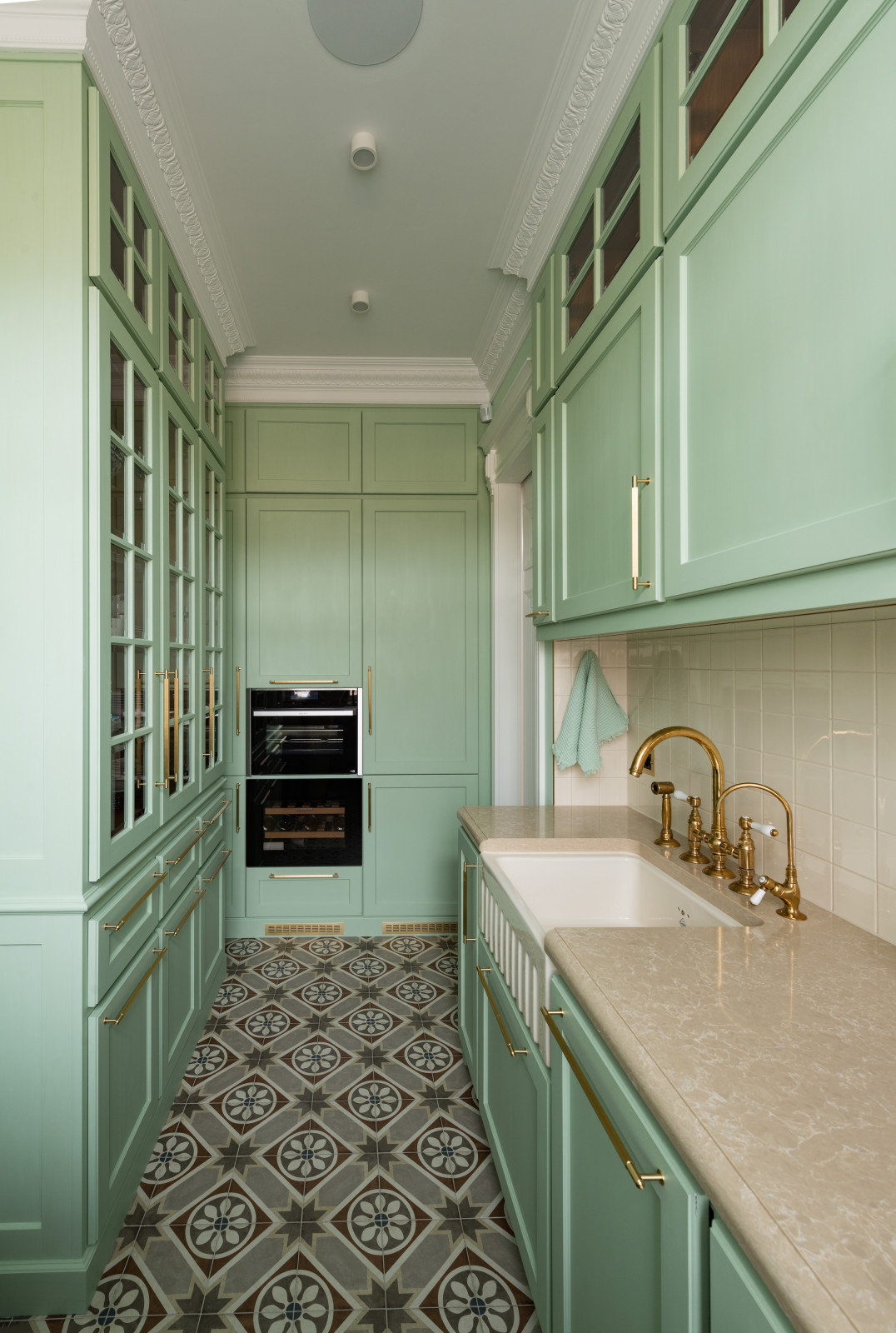 Кухня в духе парижского Laduree