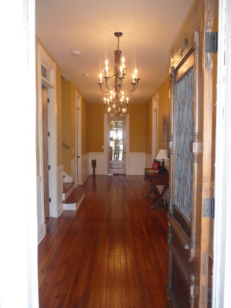 Photo of a hallway in Atlanta.