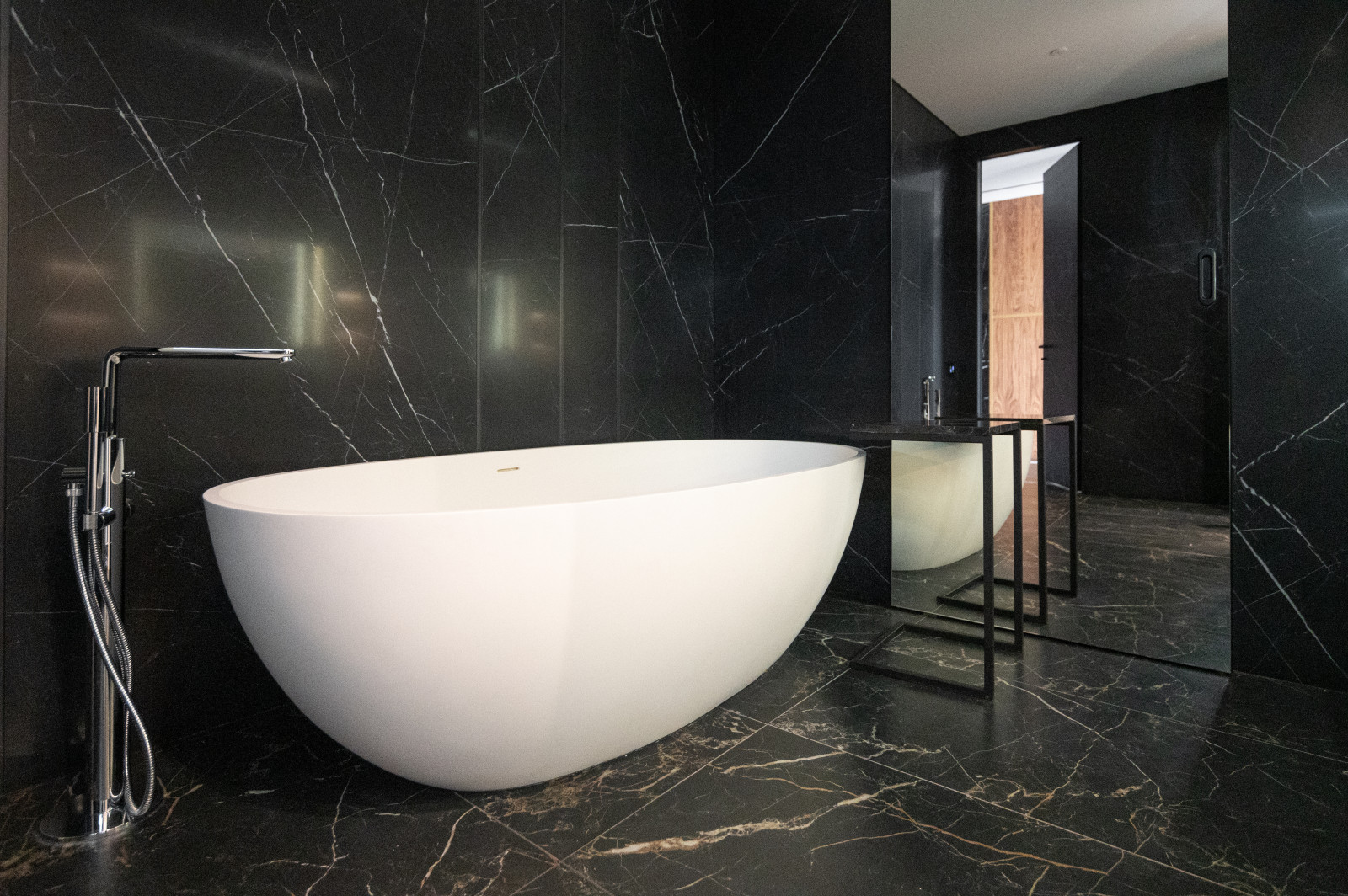 Пентхаус (современный) - ванная 1