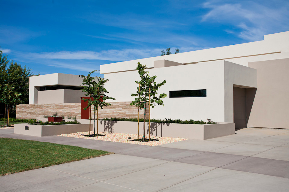 River Nine Drive Residence