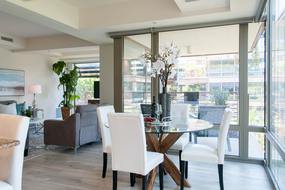 Small transitional dining room photo in Phoenix