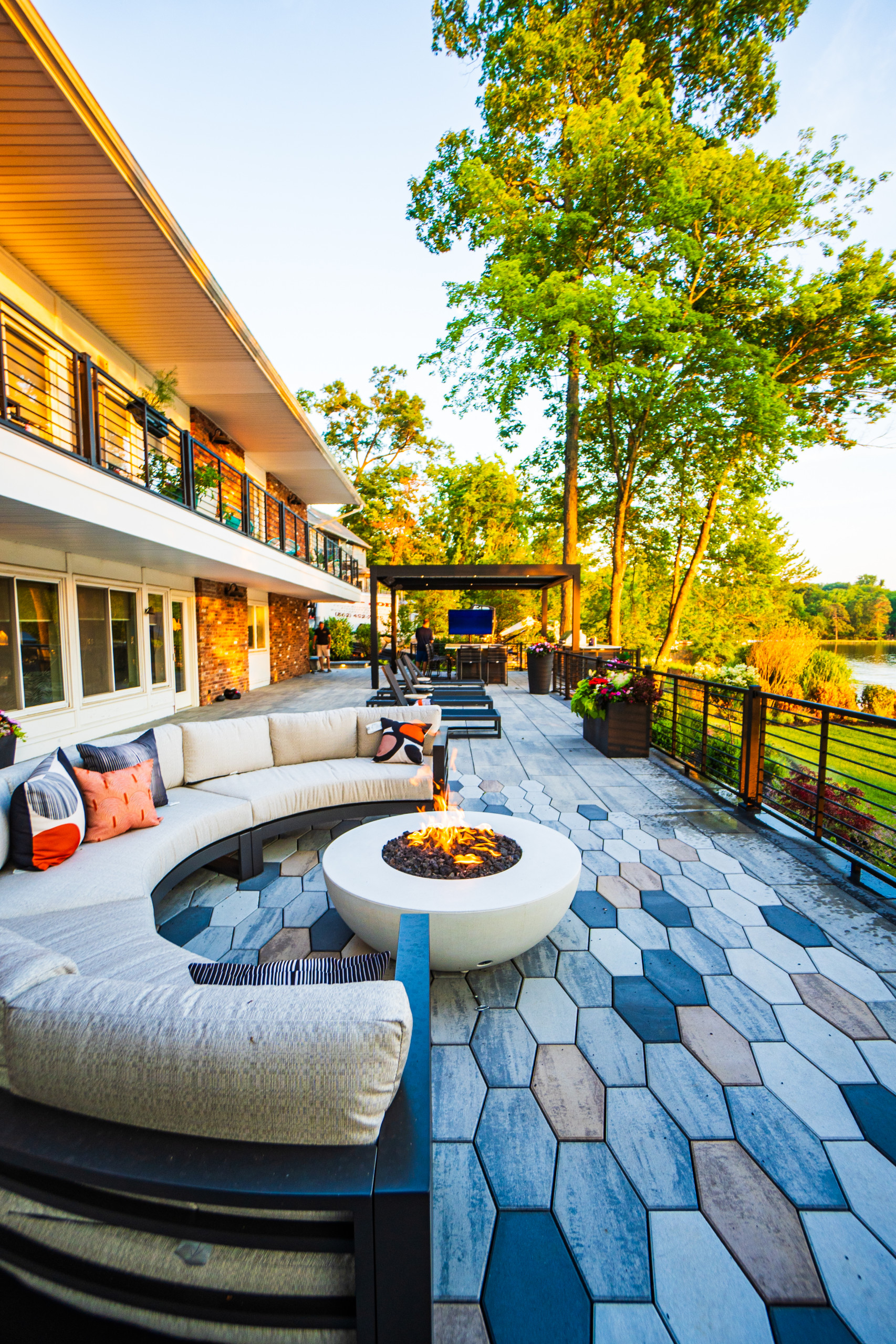RAISED PATIO, OUTDOOR KITCHEN IN WAYNE NJ