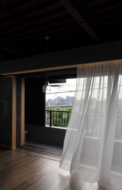 共立通りの住居 industriel-terrasse-et-patio