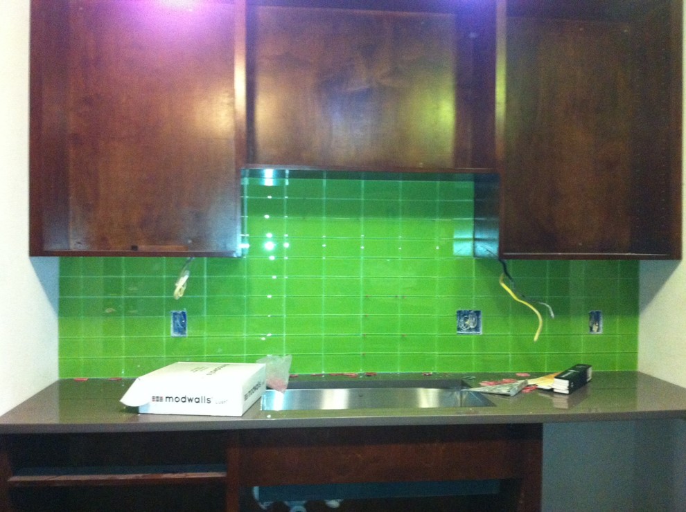 What color to paint kitchen? Green backsplash, grayish quartz counters