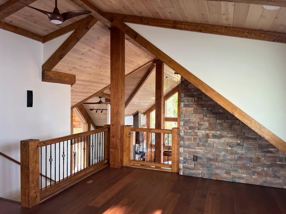 Copper Harbor Lake Home