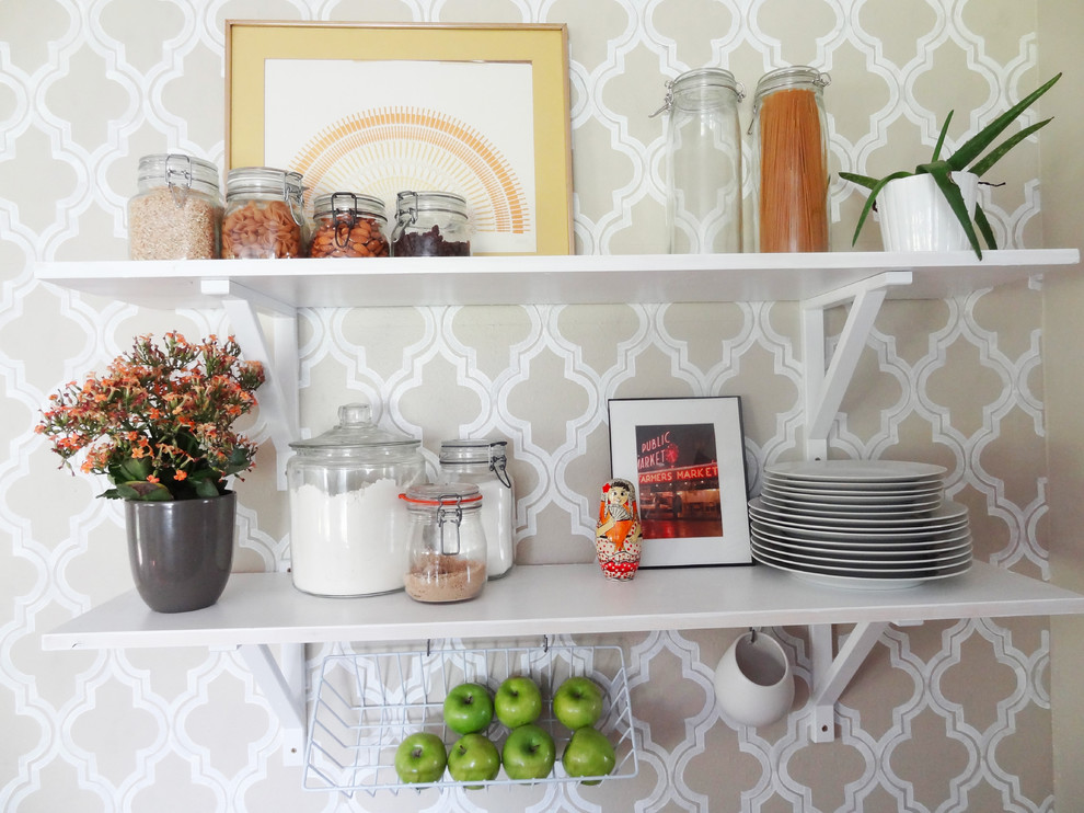 Example of an eclectic home design design in Seattle