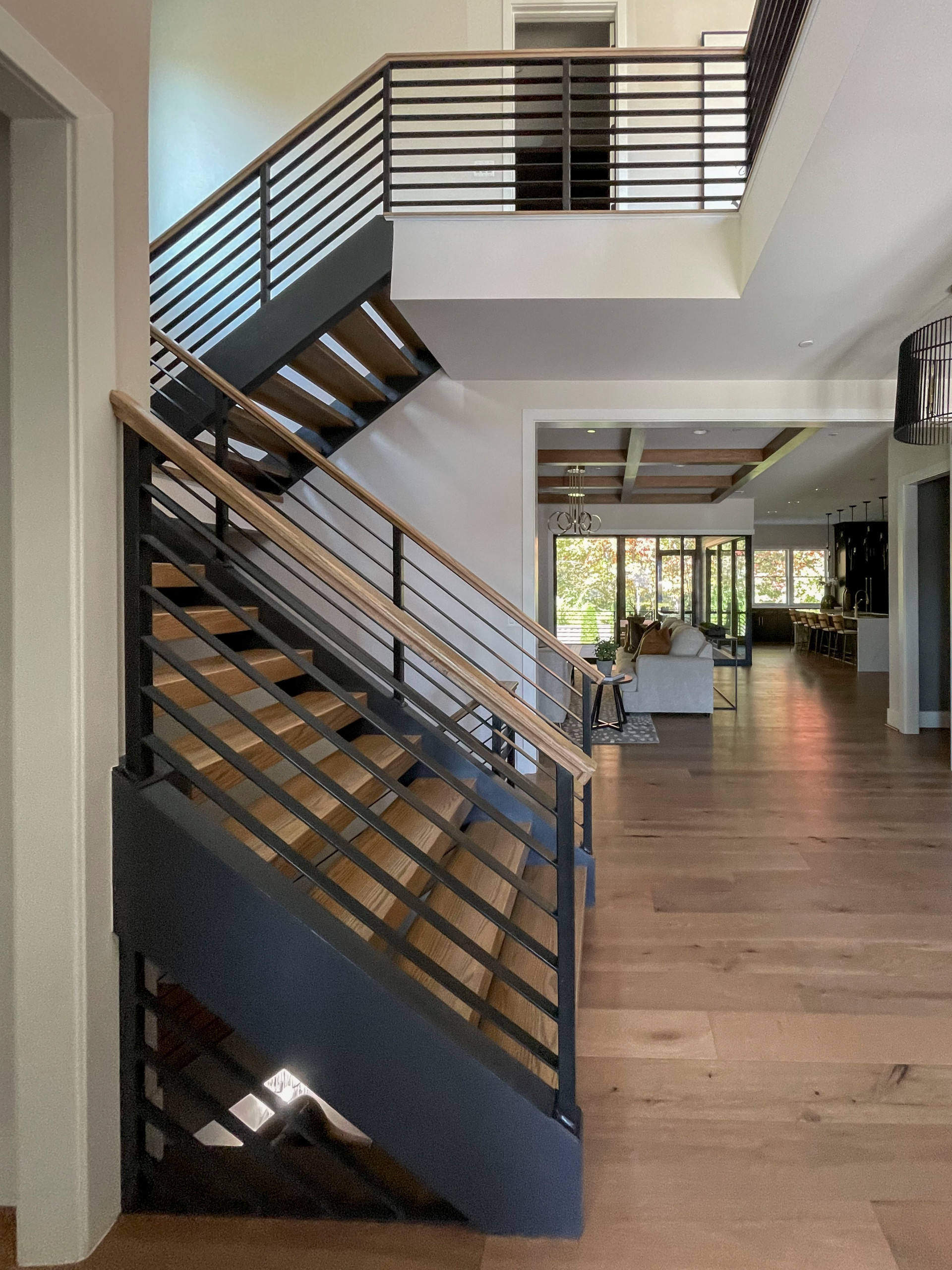 113_Floating Straight- Stringers with No Risers in Contemporary Home, Bethesda M