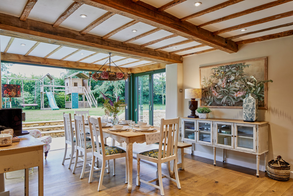 Country dining room in Wiltshire.