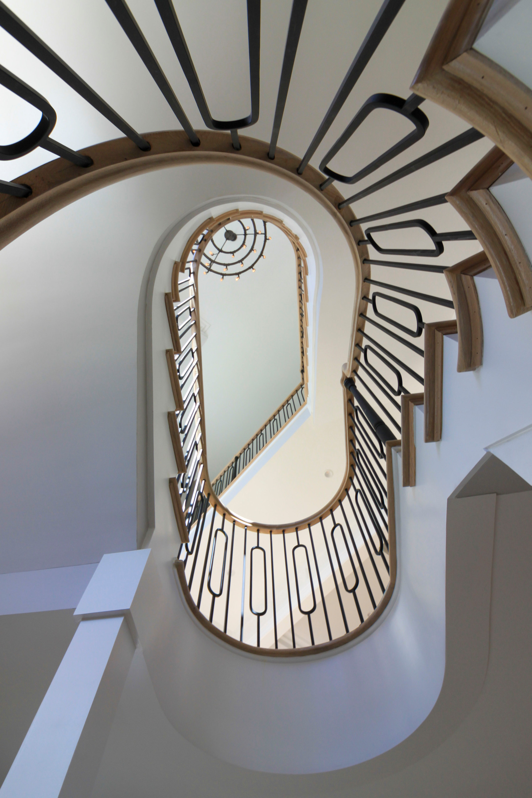 95_Remarkable and elegant floating elliptical staircase, McLean, VA 22101