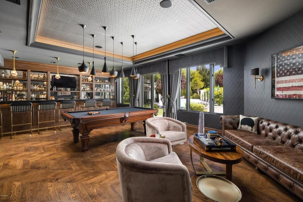 Paradise Valley Mansion as 1099 to PHX Architecture