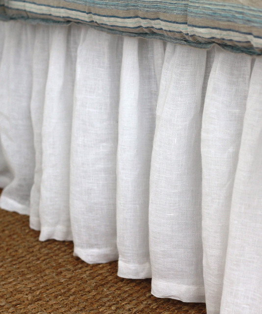 Pom Pom at Home Bedskirt - Linen Voile - Gathered - Cream - King