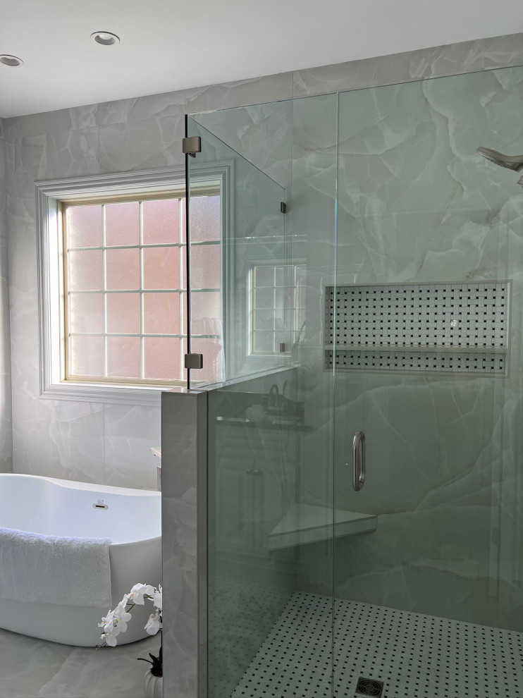 Elegant Fairvue Bathroom