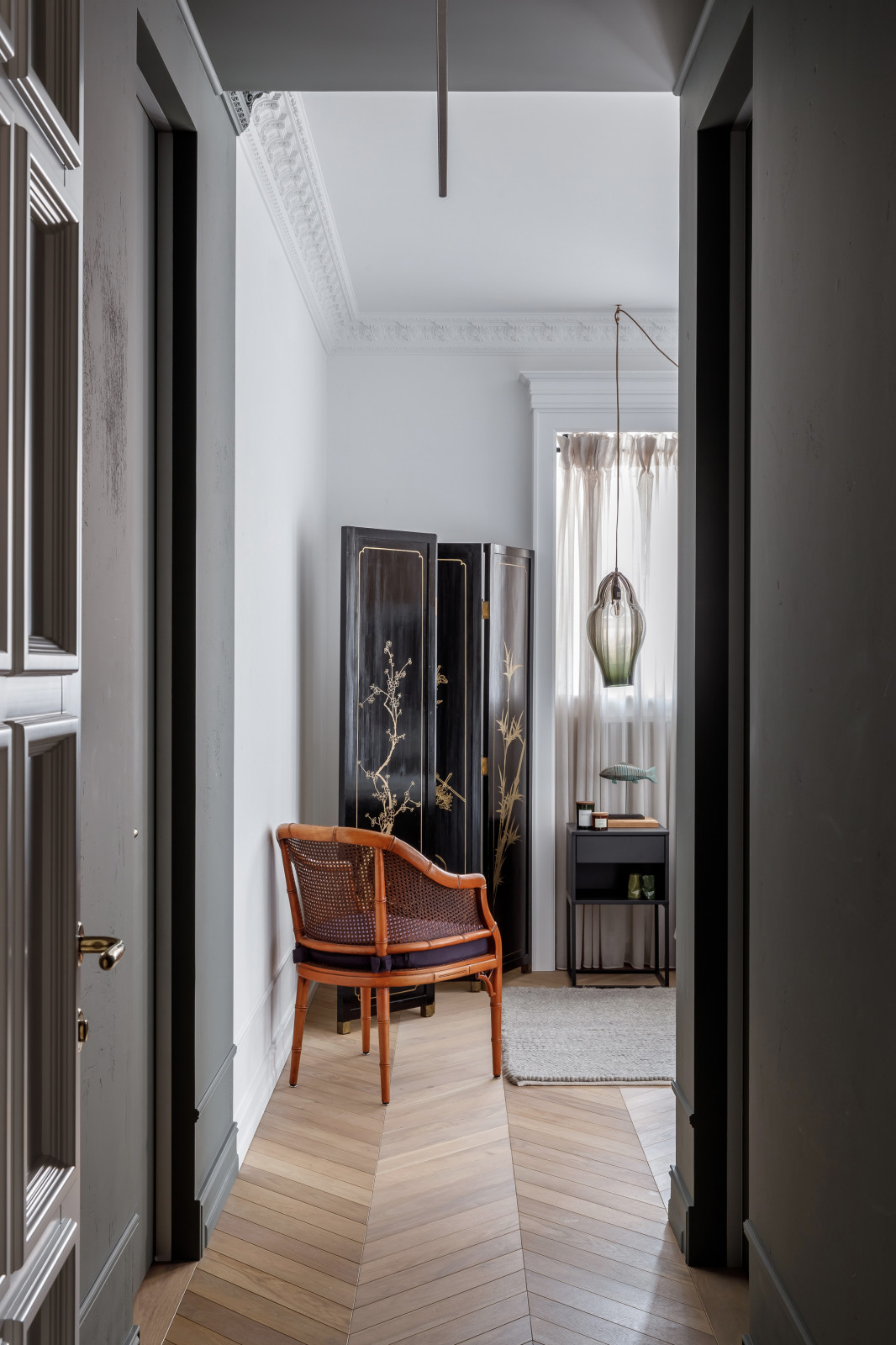 ГИПСОВАЯ ЛЕПНИНА АВРОРА в проекте дизайнера Аллы Куницы - квартира в Краснодаре