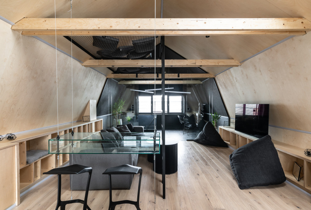 Две стороны одной мансарды