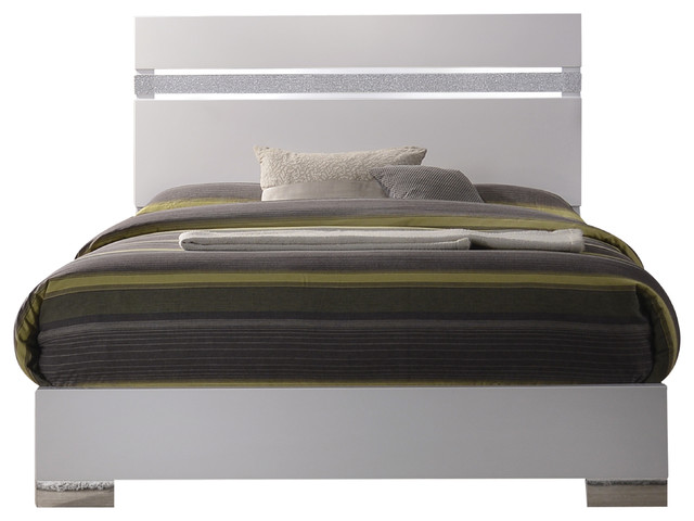 ACME Naima II Queen Panel Bed in White
