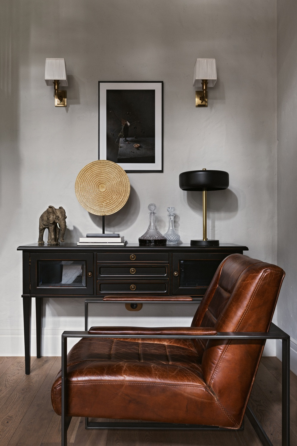 Дом в соснах