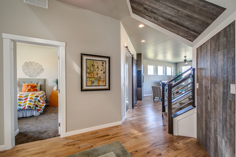 Inspiration for a rustic entryway remodel in Sacramento