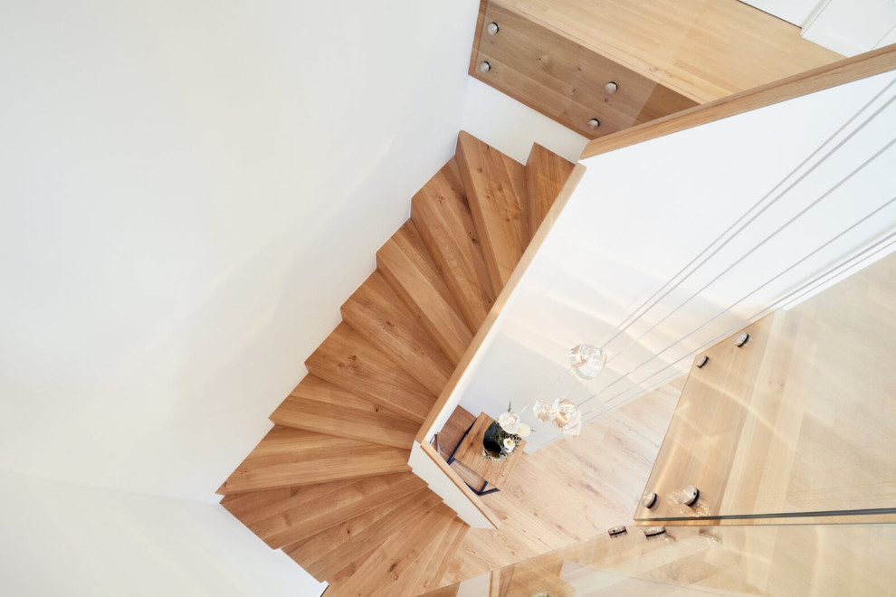 Лестница из натурального дуба