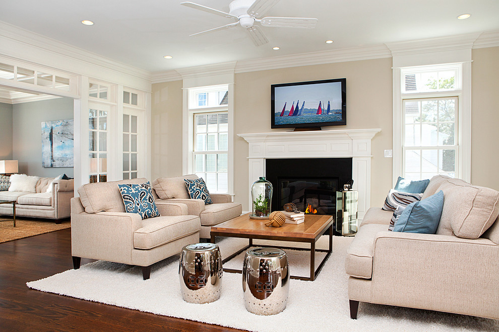 Inspiration for a beach style family room in New York.