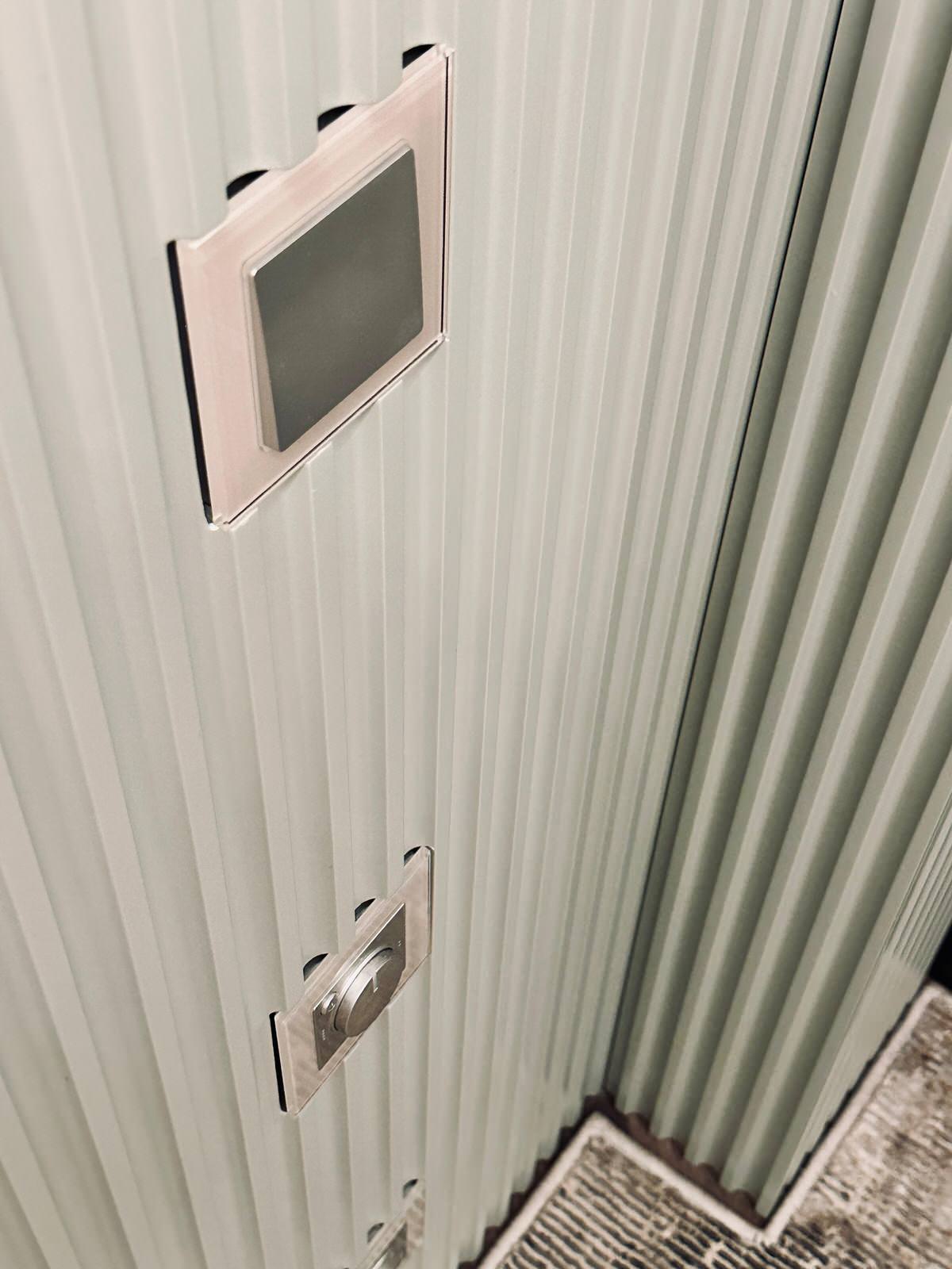 Стеновые панели из МДФ эмаль в прихожей