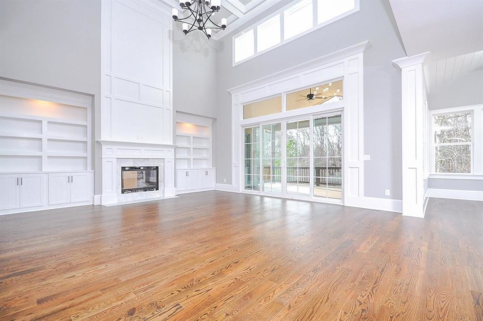 Transitional home design photo in Atlanta