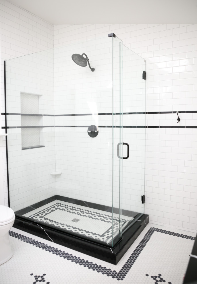 Transitional home design photo in Seattle