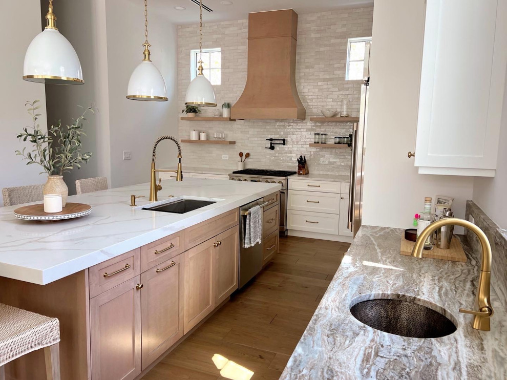 Transitional kitchen photo in Miami