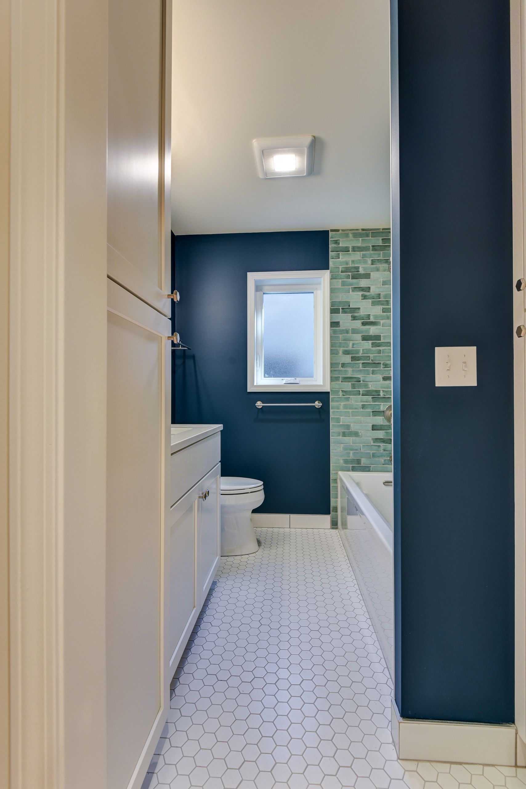Modern Addition and Bathroom Urbana, IL 2024