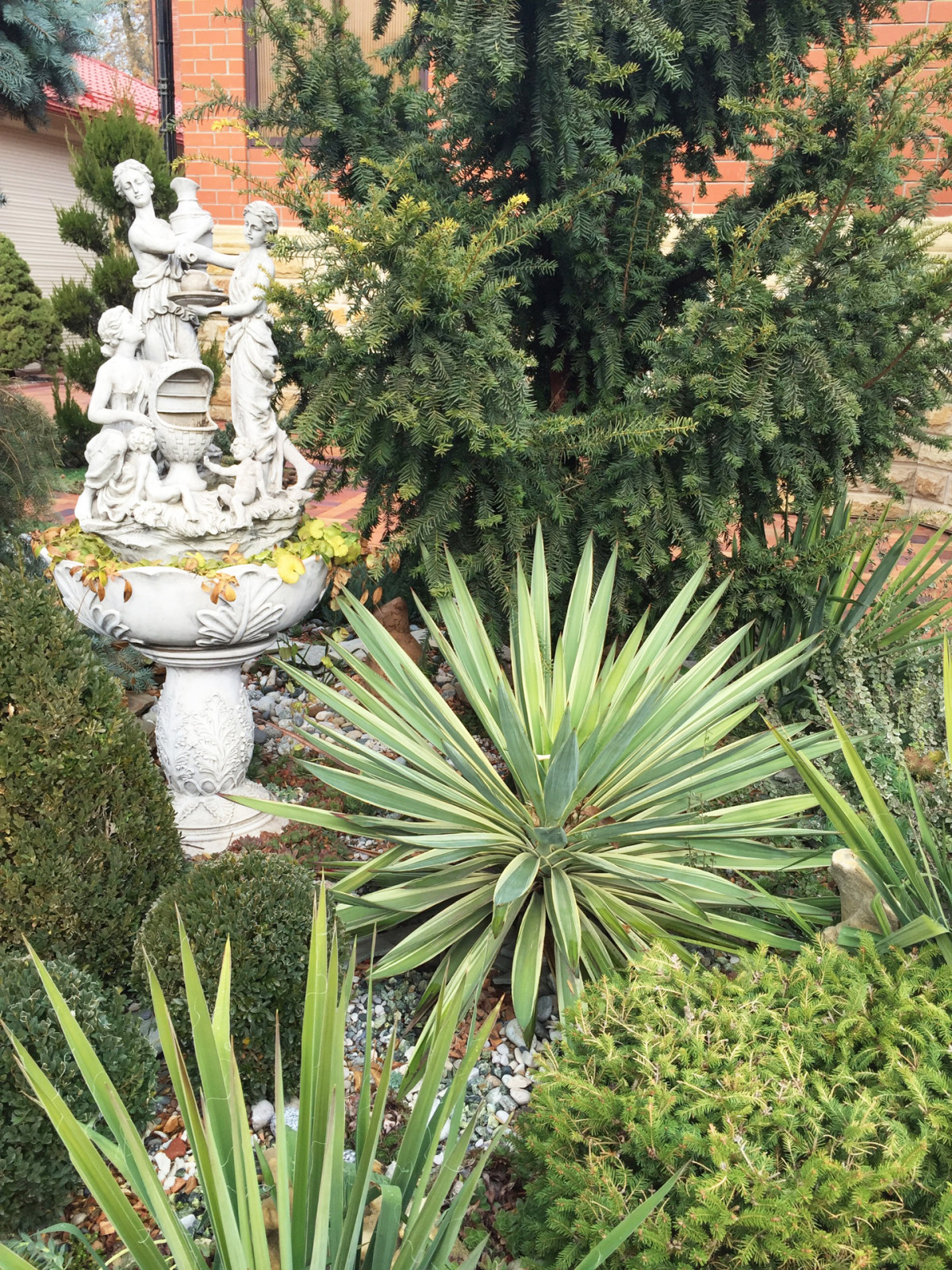 Реконструкция фасада и ландшафт