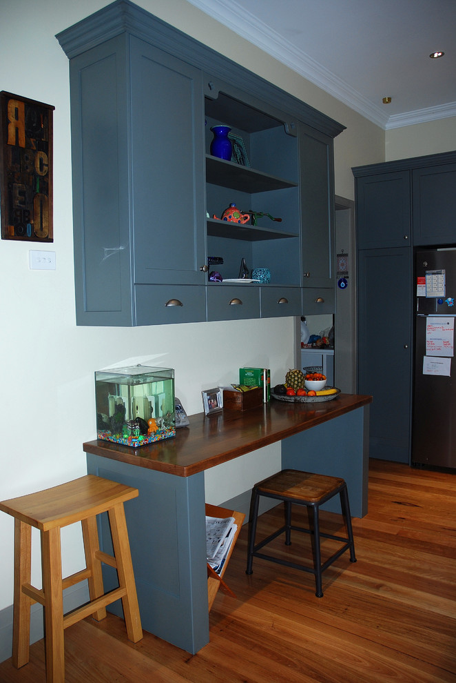 Inspiration for a transitional kitchen in Sydney.