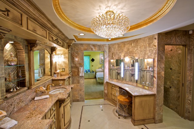 Pine traditional-bathroom