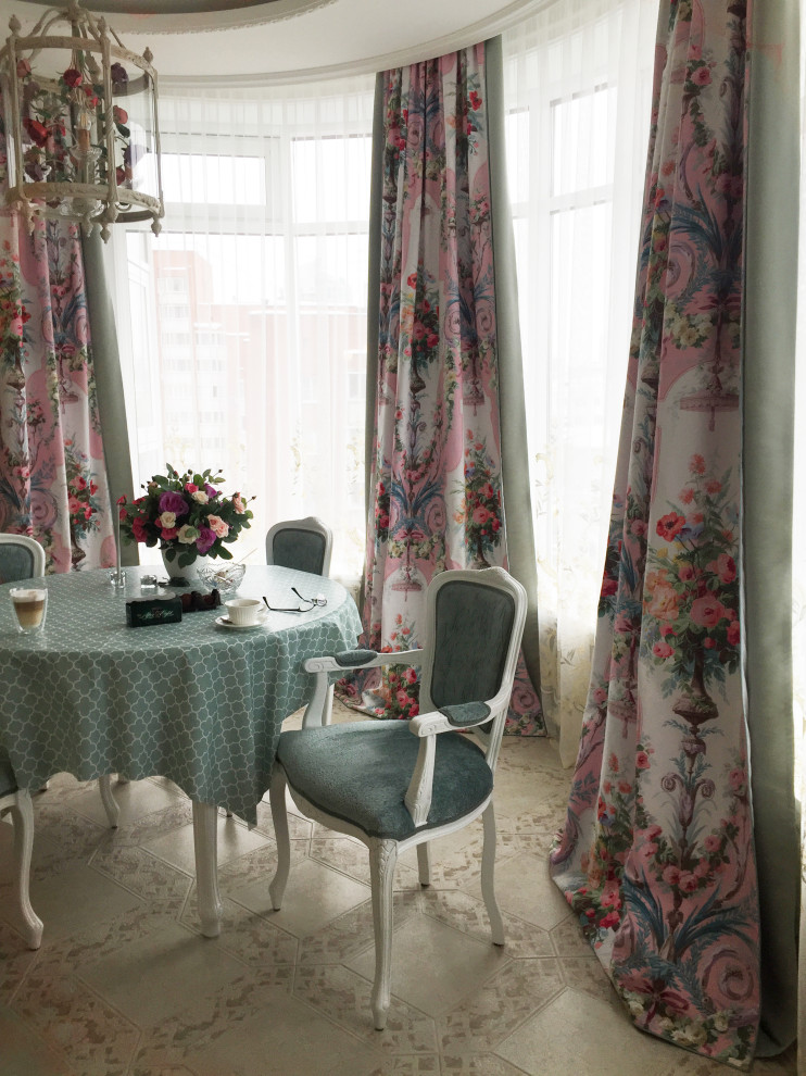 квартира в французском стиле в процессе декорирования