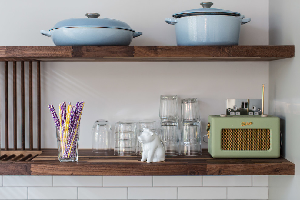 Design ideas for a contemporary kitchen in London.