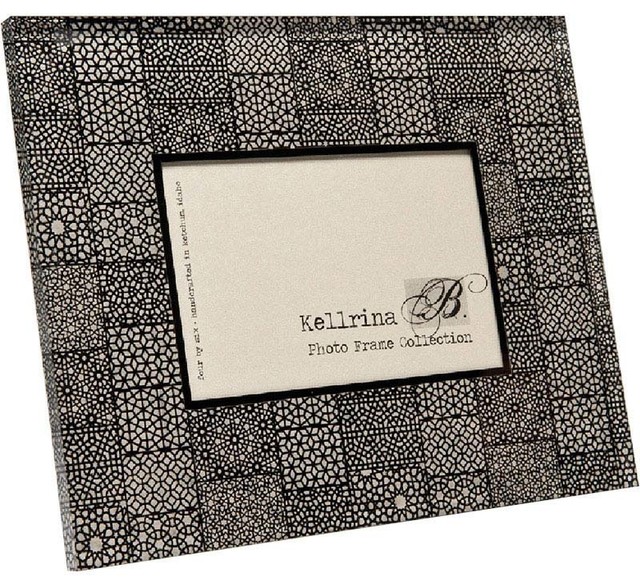 Kellrina B Black Quilt Frame