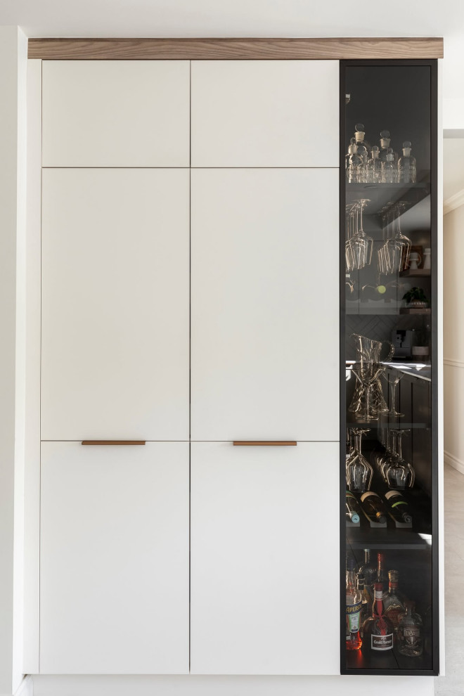 Bright Transitional Kitchen Blainville