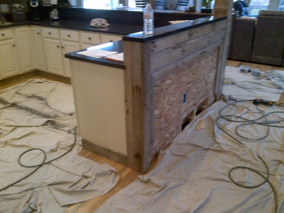 Inspiration for a rustic kitchen remodel in Cincinnati