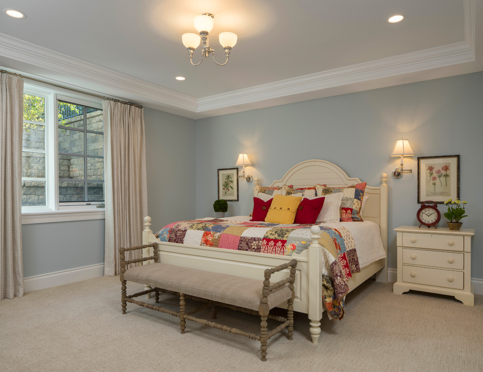 Design ideas for a large arts and crafts guest bedroom in Salt Lake City.