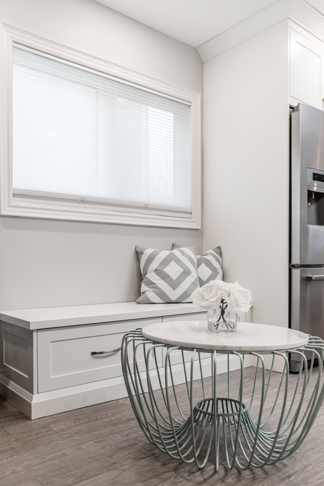 Inspiration for a transitional home design remodel in Toronto