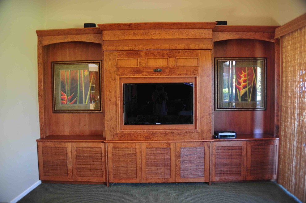 Inspiration for a tropical home theatre in Vancouver.