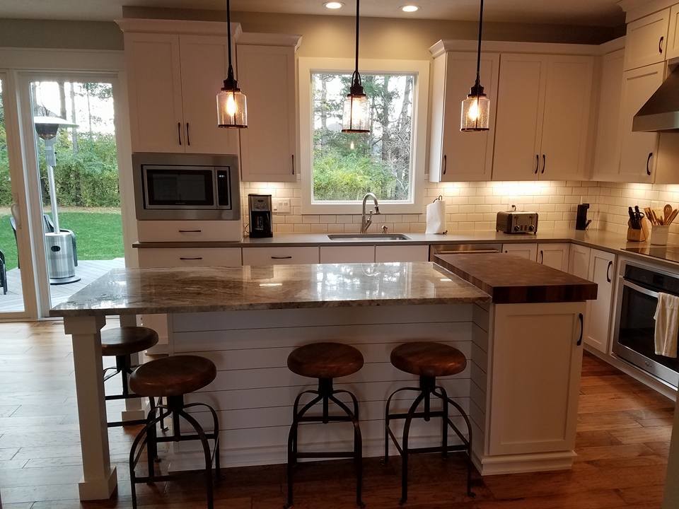 Kitchens - (Des Moines, Iowa)