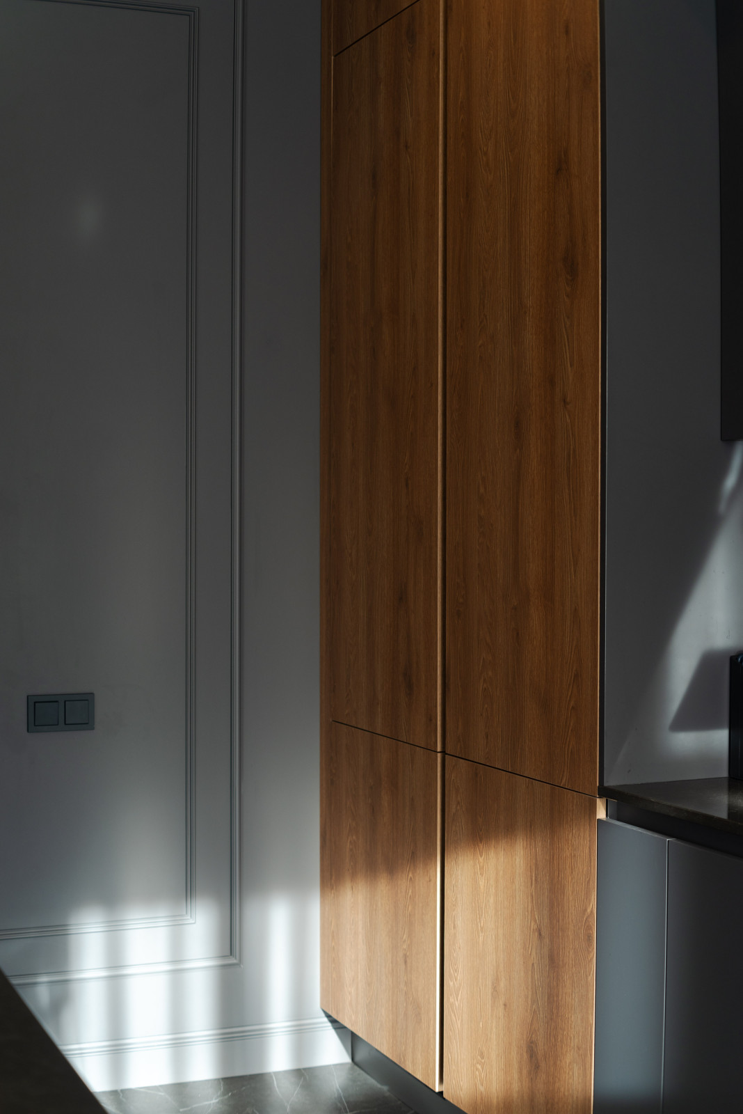 Просторная квартира в серых цветах